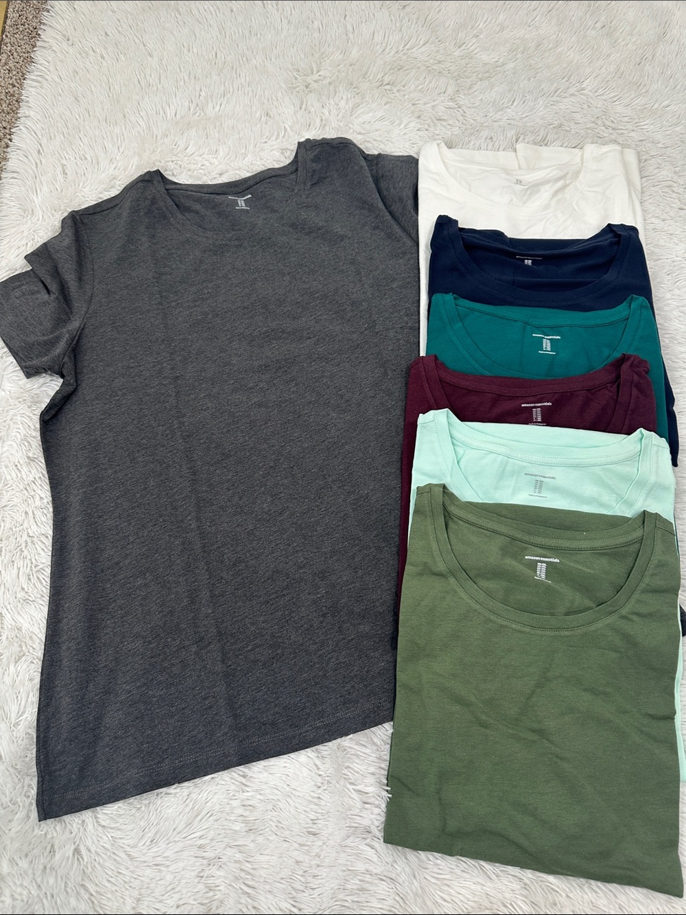 🥕 NWT Bundle of 7 Amazon Essentials T-Shorts Size XXL